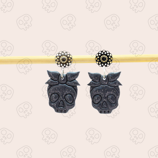 Boucles d'oreilles Tête de mort Gris